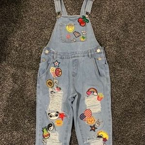 Cute designed patched overalls